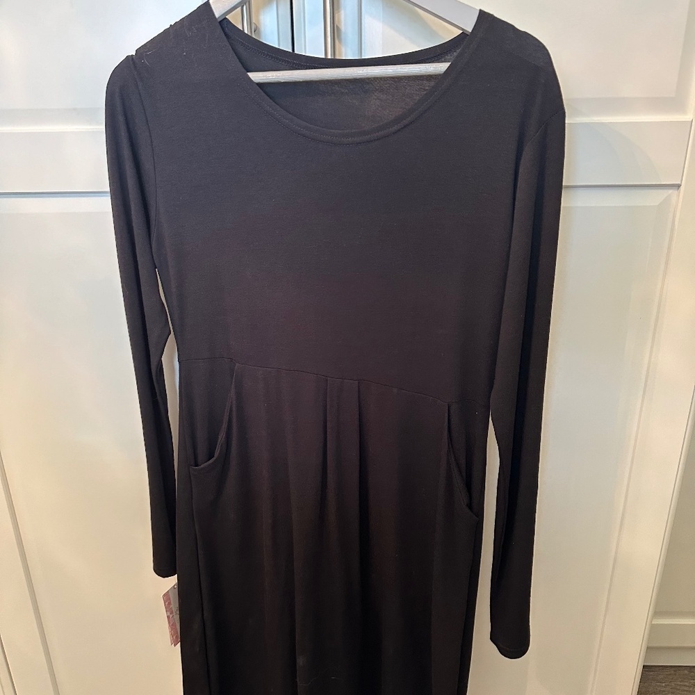 Black Dress with pockets